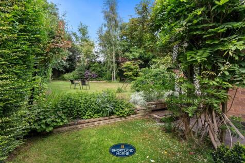 24 Howes Lane (15 of 29).jpg