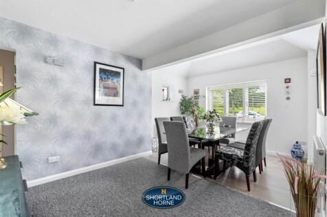 25 Brookside Avenue, Stretton WM (3 of 54).jpg