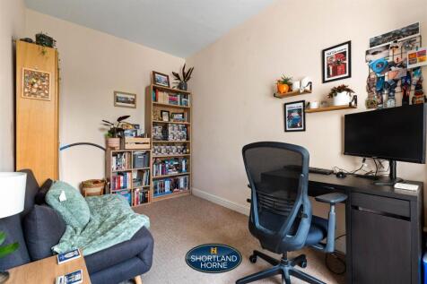 74 Kingsland Avenue WM (5 of 21).jpg