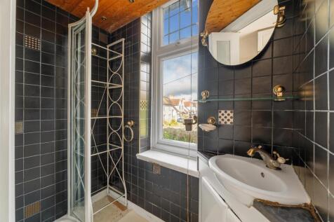 36 Kenilworth Road-226-HDR.jpg