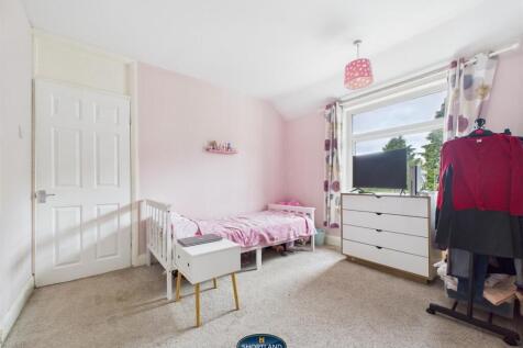 CAM01906G0-PR0518-STILL007.jpg