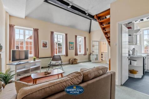 4 School Bell Mews, Stoneleigh WM (16 of 30).jpg