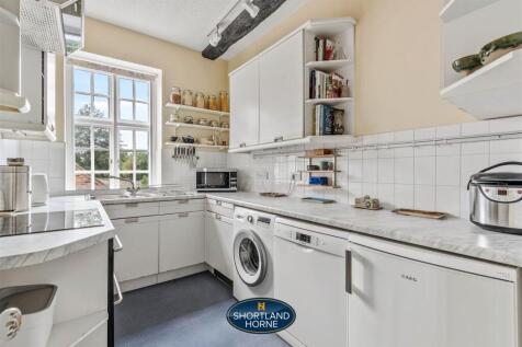 4 School Bell Mews, Stoneleigh WM (12 of 30).jpg