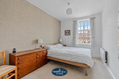 4 School Bell Mews, Stoneleigh WM (3 of 30).jpg