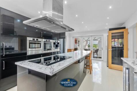 2 Evergreen Close WM (32 of 49).jpg