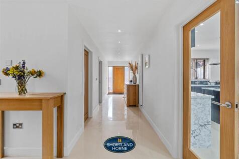 2 Evergreen Close WM (22 of 49).jpg
