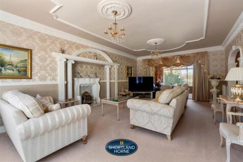 104 Kenilworth Road WM (7 of 70).jpg