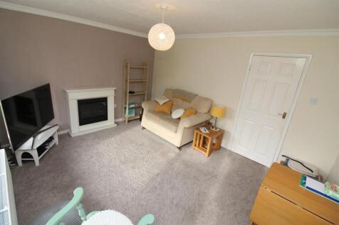 LIVING ROOM 2.jpg