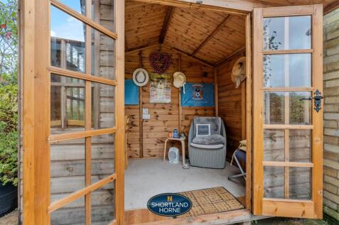 21 Regis Walk WM (19 of 25).jpg