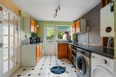 18 Raynor Crescent WM (12 of 20).jpg