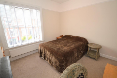 Spare Bedroom 1.png