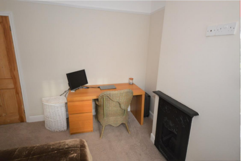Spare Bedroom 4.png