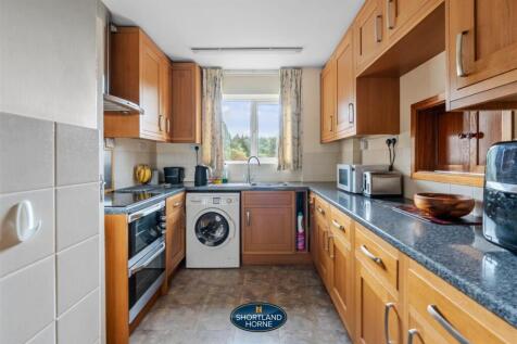 46 Dawlish Drive (17 of 28).jpg