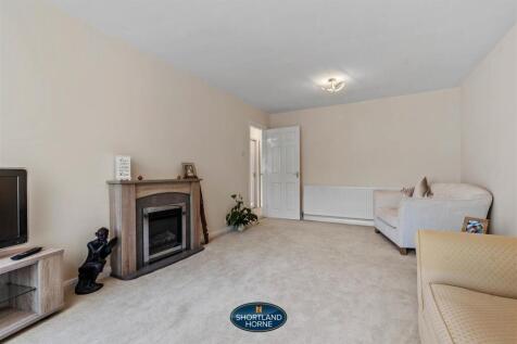 45 Lonscale Drive (3 of 30).jpg