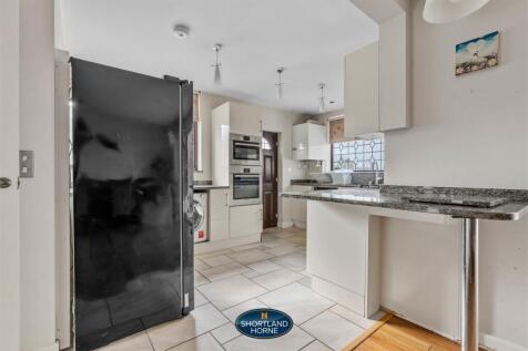 140 Leamington Road (30 of 49).jpg