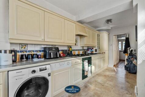 6 Crossway Rd (15 of 22).jpg