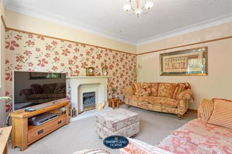 248 Canley Road (23 of 53).jpg