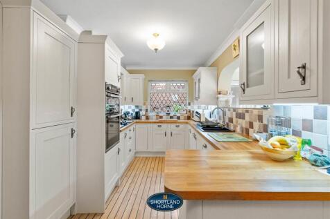 248 Canley Road (27 of 53).jpg