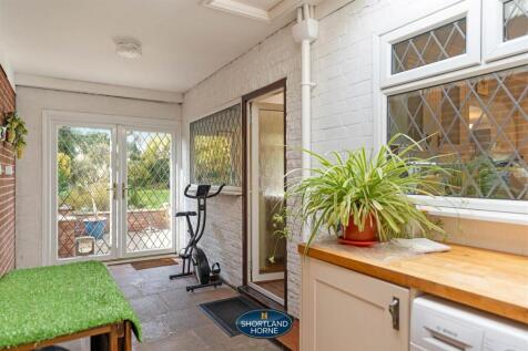 248 Canley Road (35 of 53).jpg