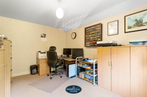 248 Canley Road (19 of 53).jpg