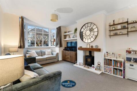 71 Arnold Ave (9 of 24).jpg