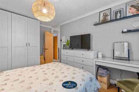 131 Halford Lane (20 of 28).jpg