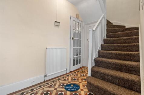 27 Bathurst Rd (18 of 29).jpg