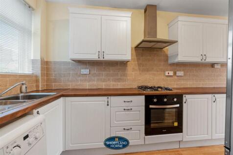 27 Bathurst Rd (24 of 29).jpg