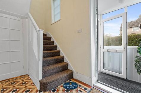 27 Bathurst Rd (19 of 29).jpg