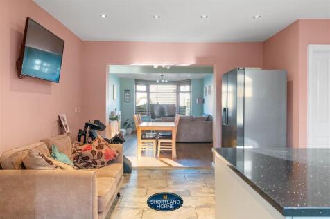 67 Elm Tree Ave (27 of 39).jpg