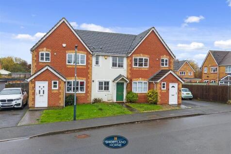 13 Lymington Drive (1 of 17).jpg