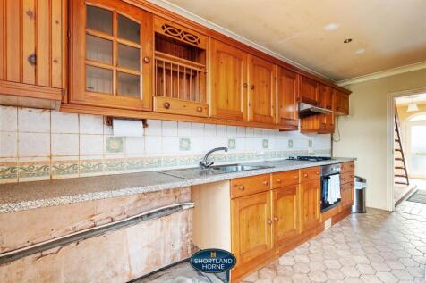 72 Eversleigh Road (16 of 27).jpg