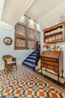 8529686-interior21.jpg