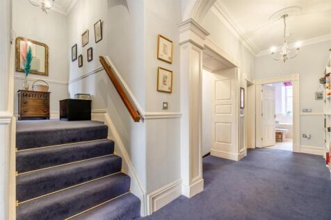 8529686-interior11.jpg