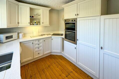 5 Beeston Close (16 of 39).jpg