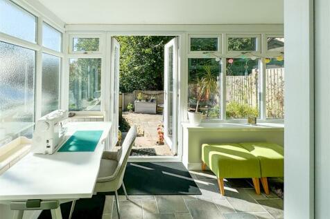 5 Beeston Close (23 of 39).jpg