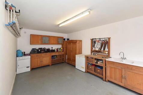 GARAGE ONE