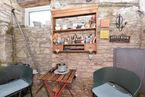 GARDEN/OFFICE ROOM