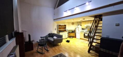 20251029_130825_resized