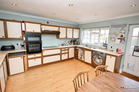 Kitchen/ Breakfast room