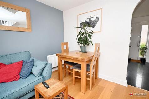 Lounge/ Dining room