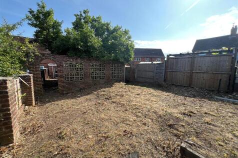 garden 2.jpg