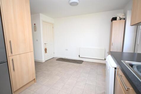 Kitchen/ Dining room