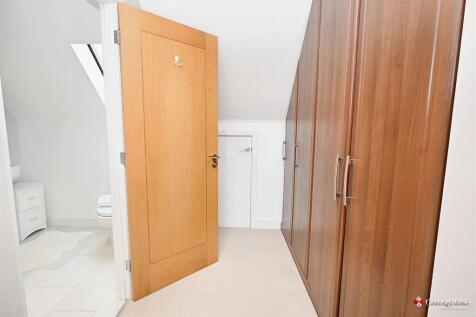 Bedroom 1 Dressing room