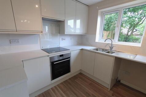 Kitchen 3.jpg
