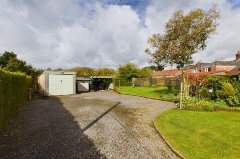 Driveway/garage