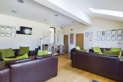 Communal Lounge