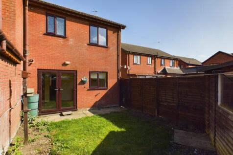 Rear elevation/garden