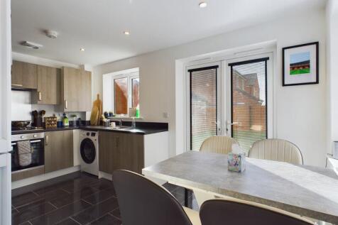 Dining kitchen