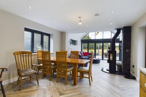 Open plan kitchen, dining, garden room